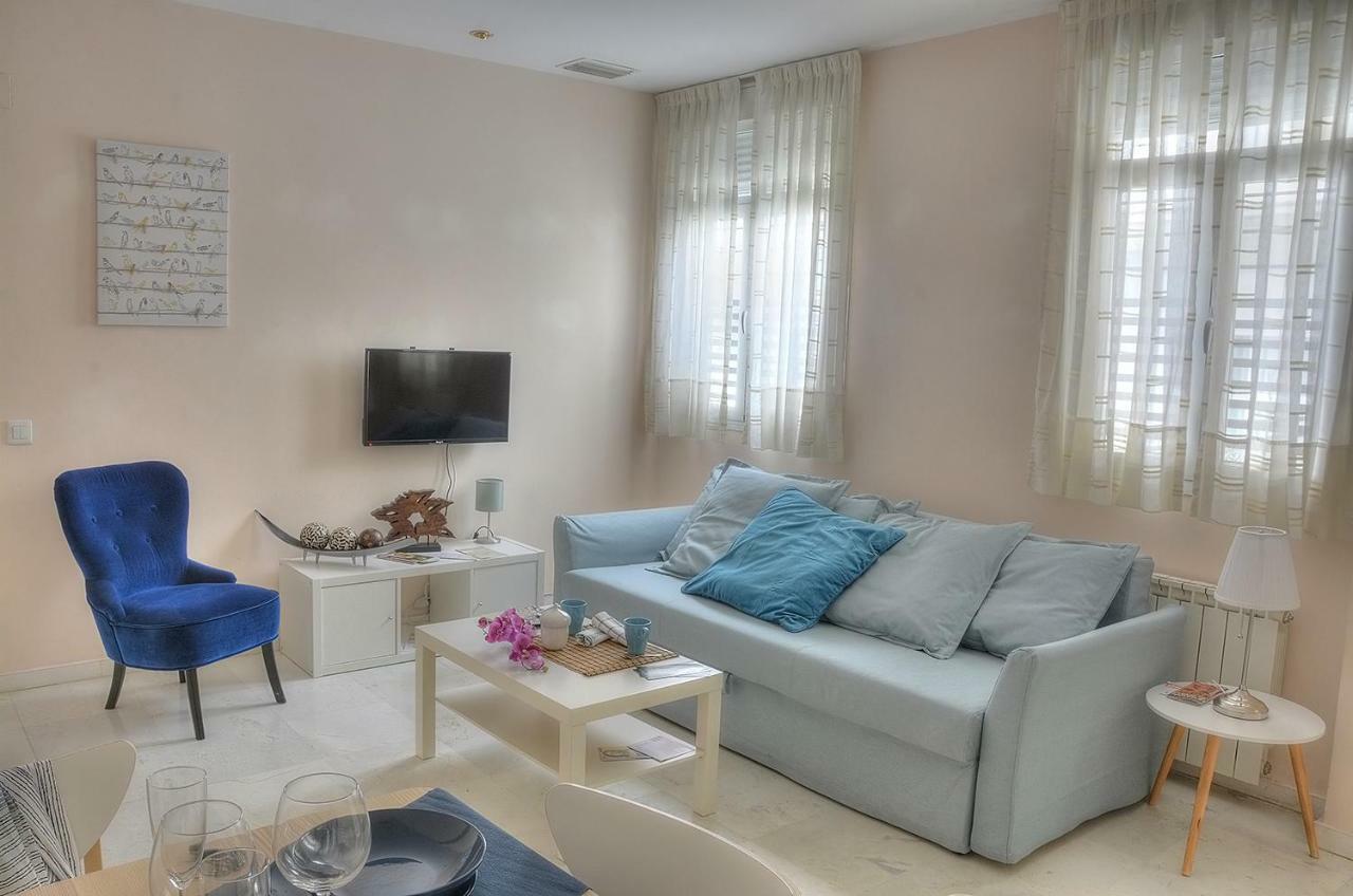 Sevilla Butterfly Suites Exteriör bild